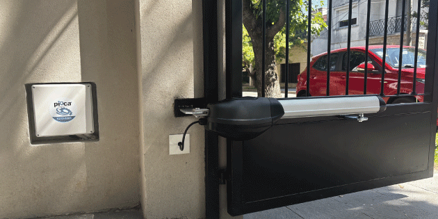 Foto de instalacion pioca en zona norte, ajustado en portones de zona norte